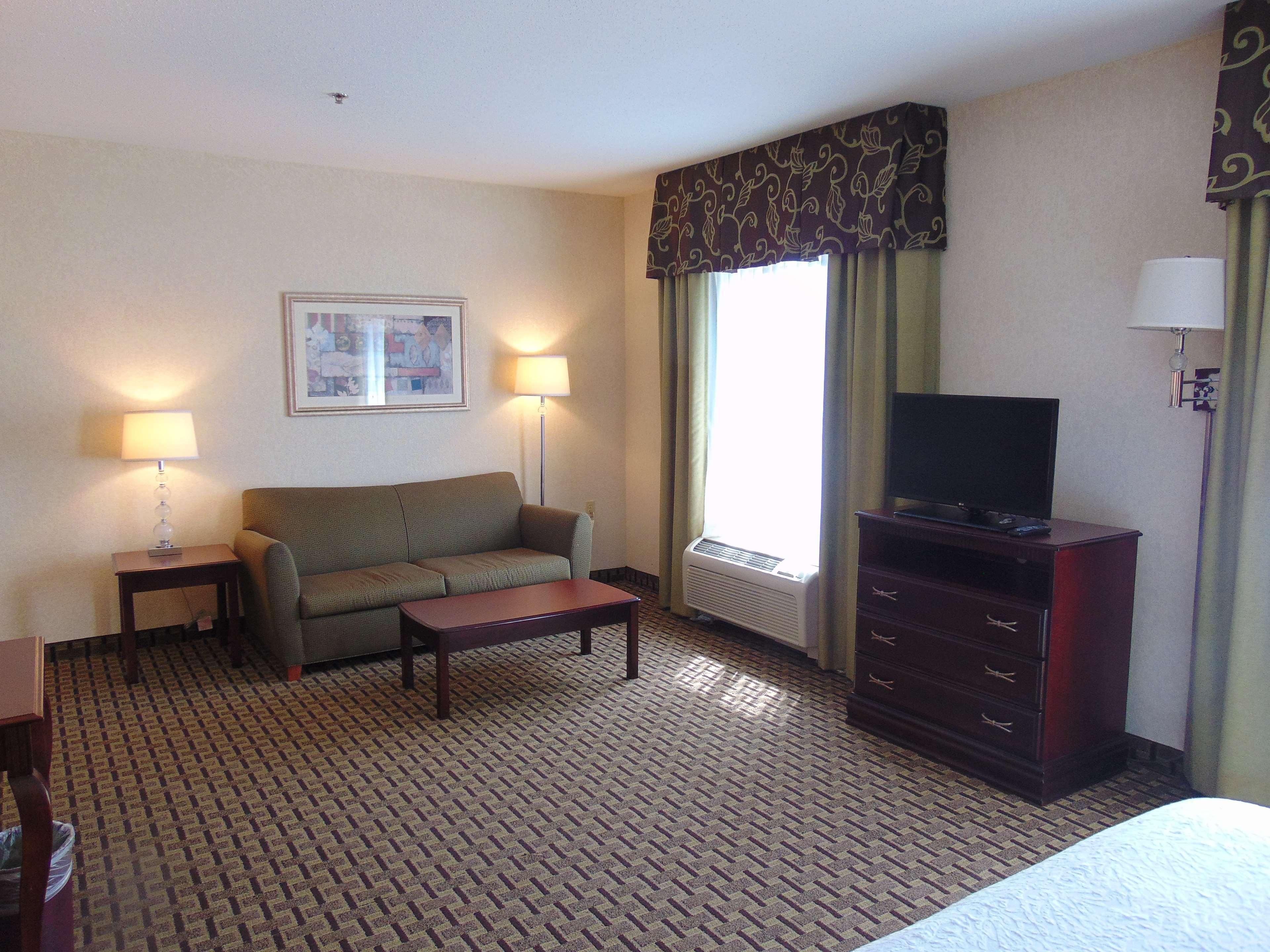 Hampton Inn & Suites Cleveland-Ментор Экстерьер фото