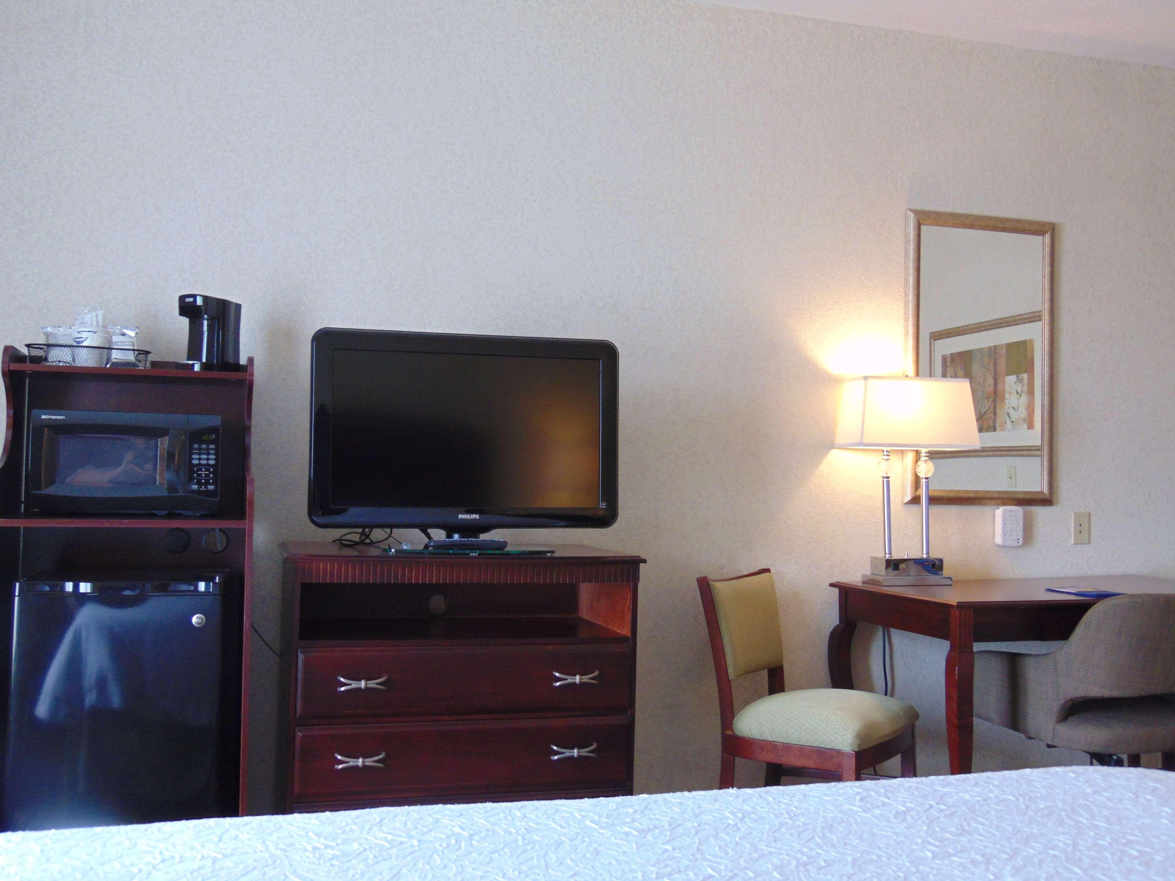 Hampton Inn & Suites Cleveland-Ментор Экстерьер фото